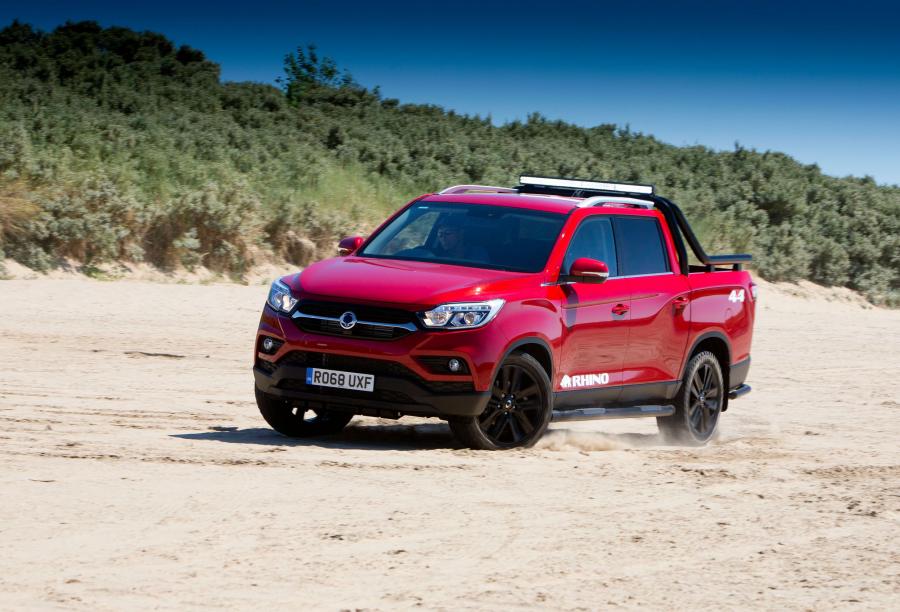  SsangYong Musso Rhino 2018 года  (UK) (фото 2 из 18)